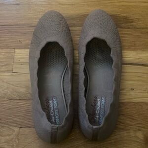 Sketchers air-cooled memory flats